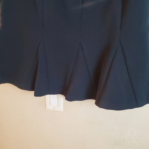 Banana Republic Black Ruffle Pleated Skirt Size 4 Goth Witchy Casual - Picture 4 of 6